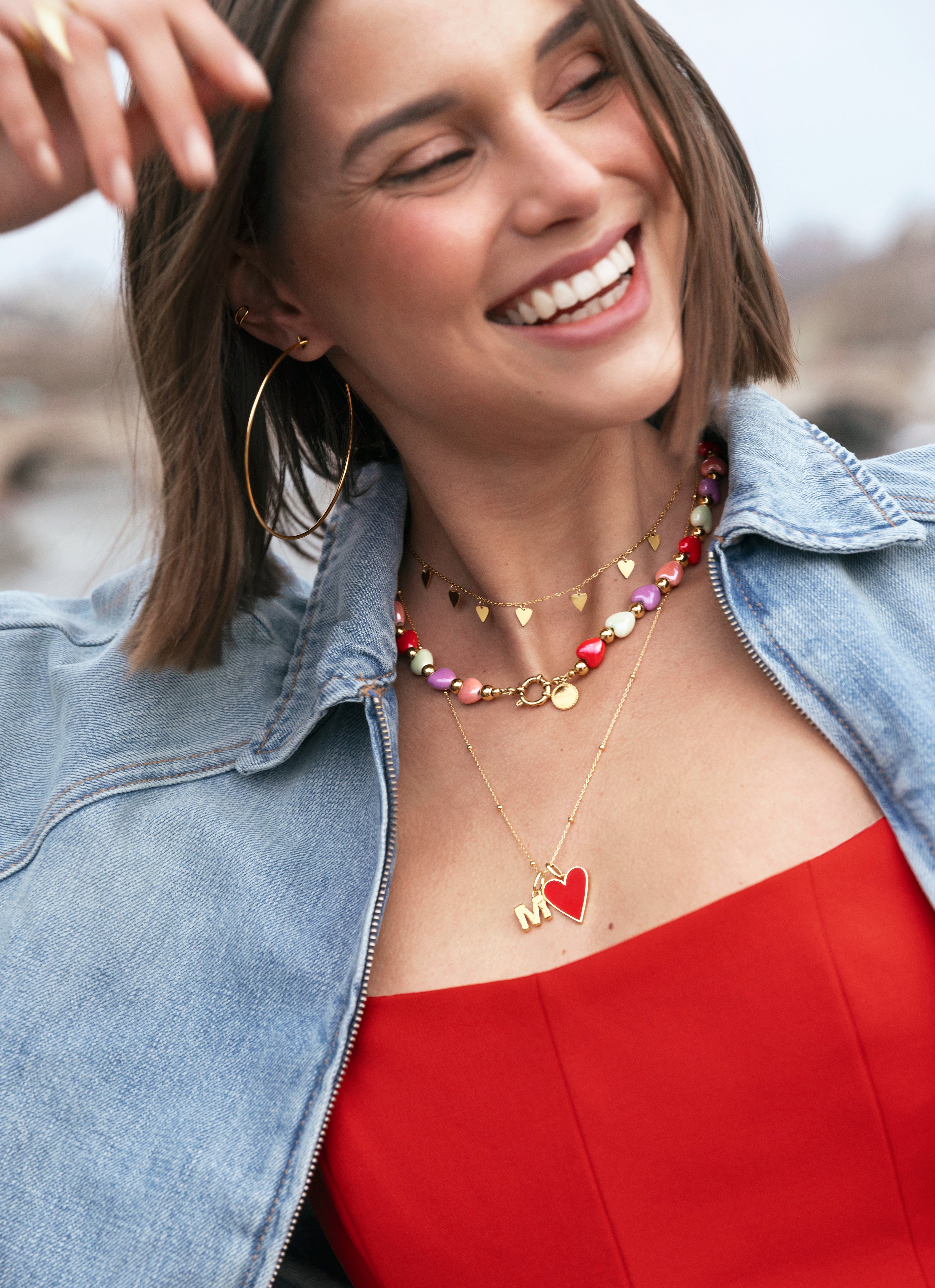 Lovely Heart Red Enamel Charm, vergoldet