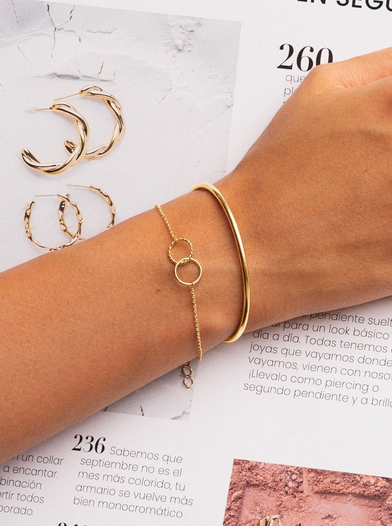Pulseira Circles Twist Banho de Ouro