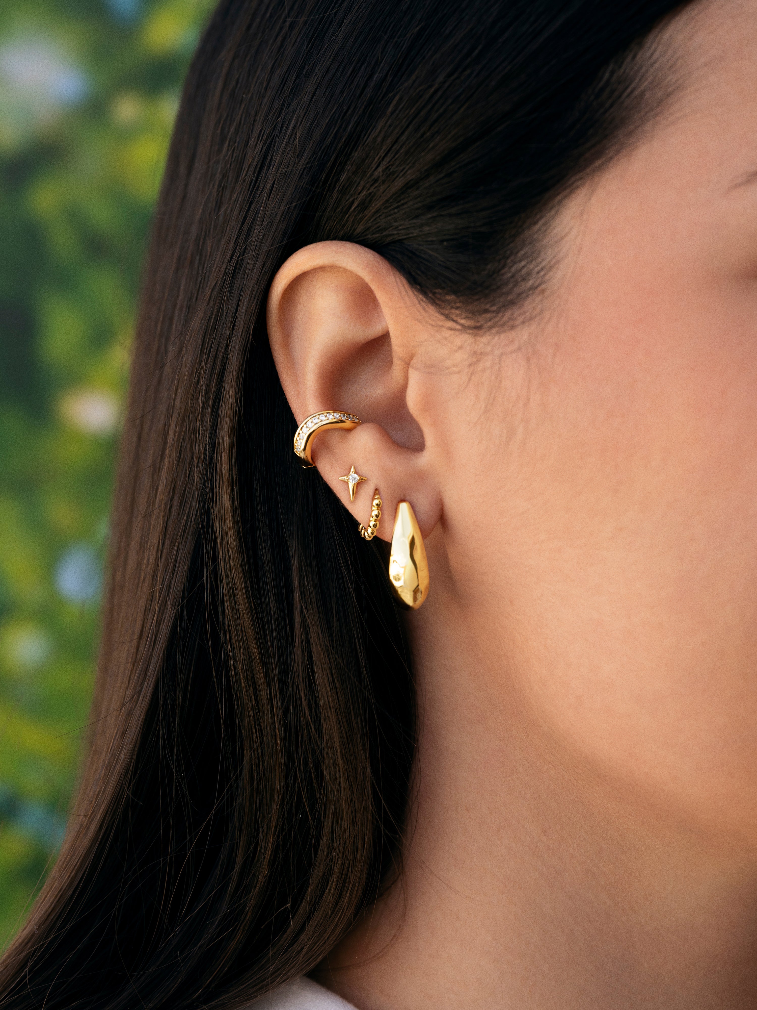 Pendiente Suelto Ear Cuff Hailey Baño Oro