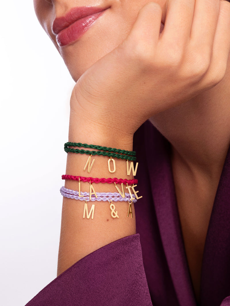 Pulseira Personalizada Fucsia Letters Prata Banho de Ouro