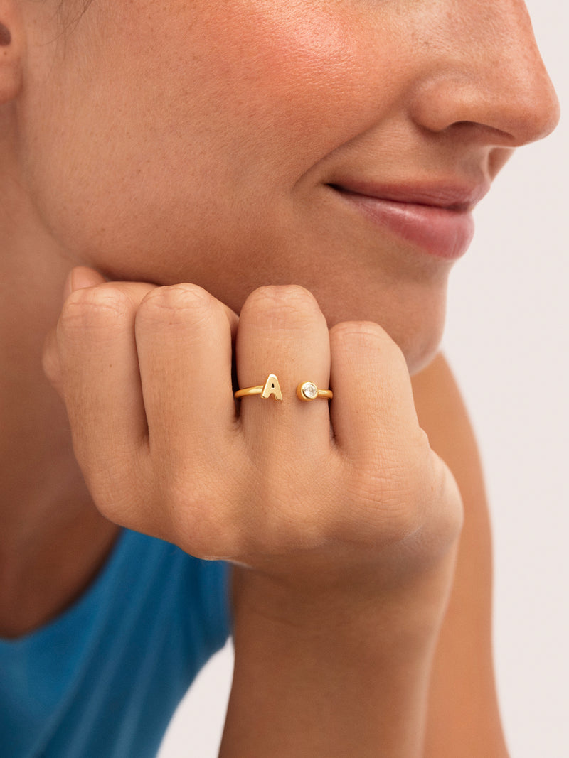 Anello Personalizzato Letter Spark Acciaio Placcato Oro