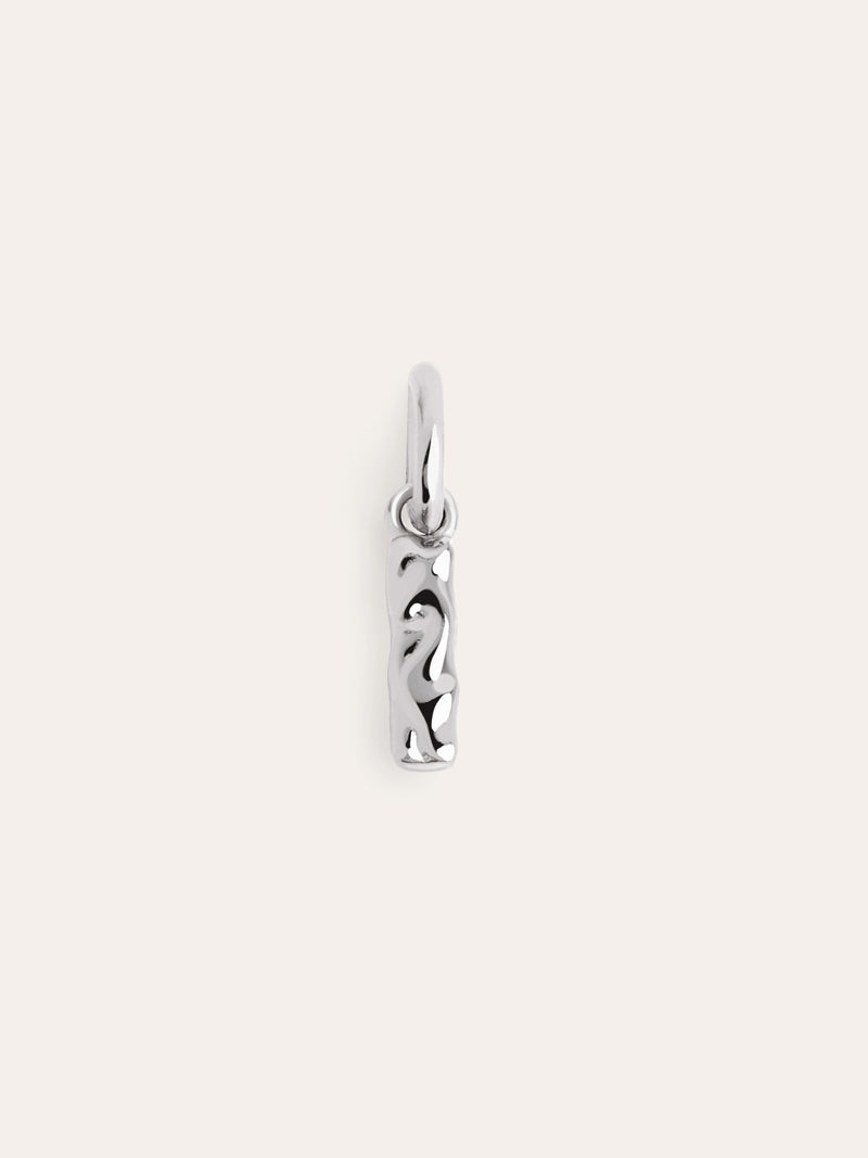 Charm Letter Organic Prata