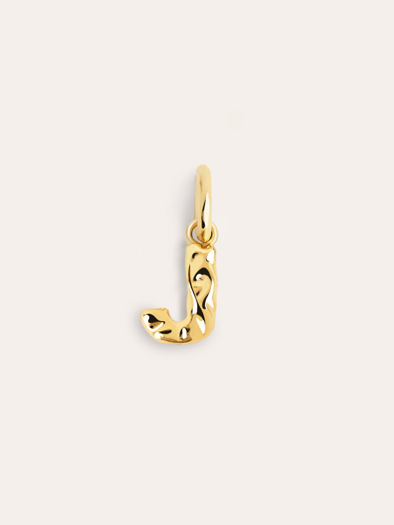 Charm Letter Organic Prata Banho de Ouro