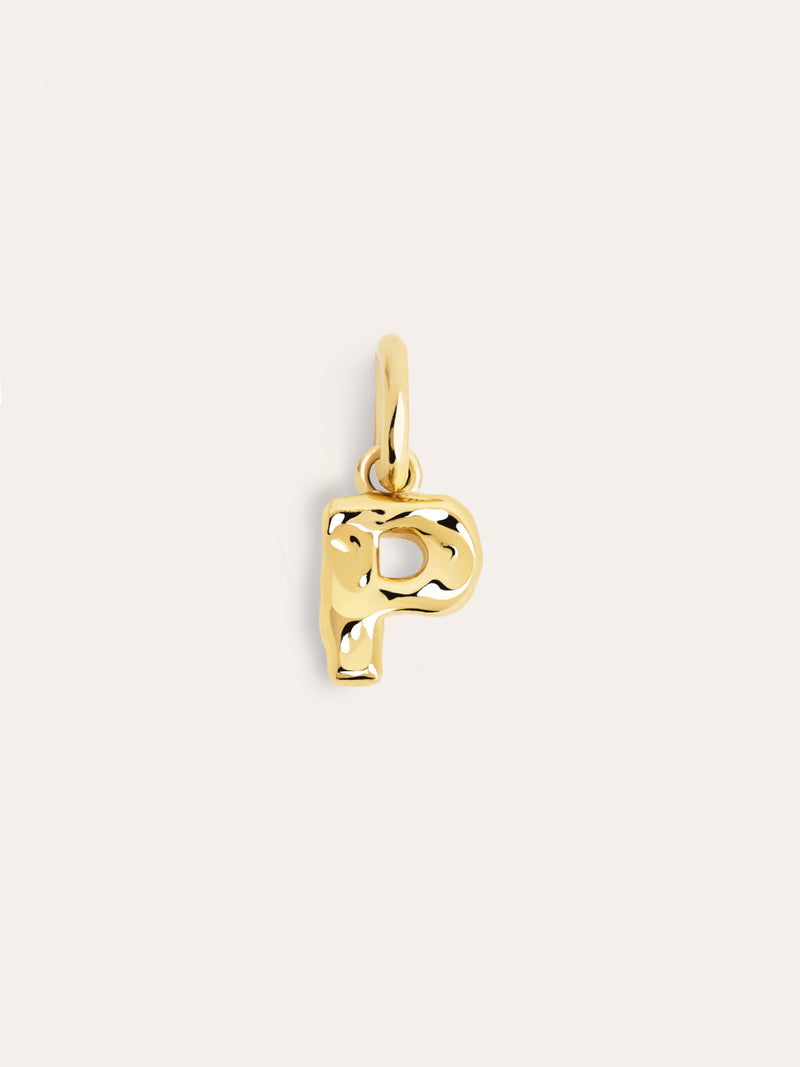 Charm Letter Organic Prata Banho de Ouro