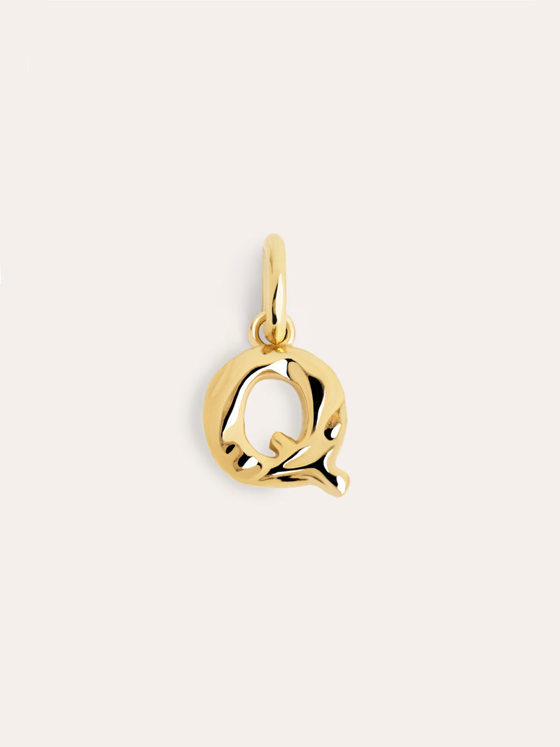 Charm Letter Organic Prata Banho de Ouro