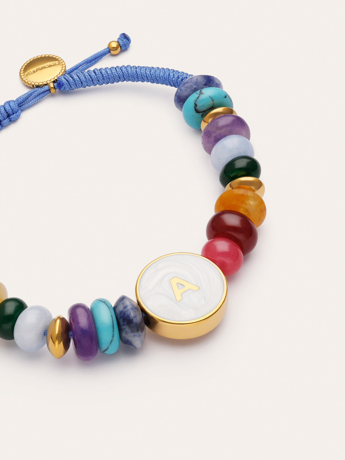 Imagen detalle de Bracelet Personnalisé Lettre Nacre Acier Plaqué Or