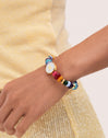 Bracelet Personnalisé Lettre Nacre Acier Plaqué Or - puesto en modelo