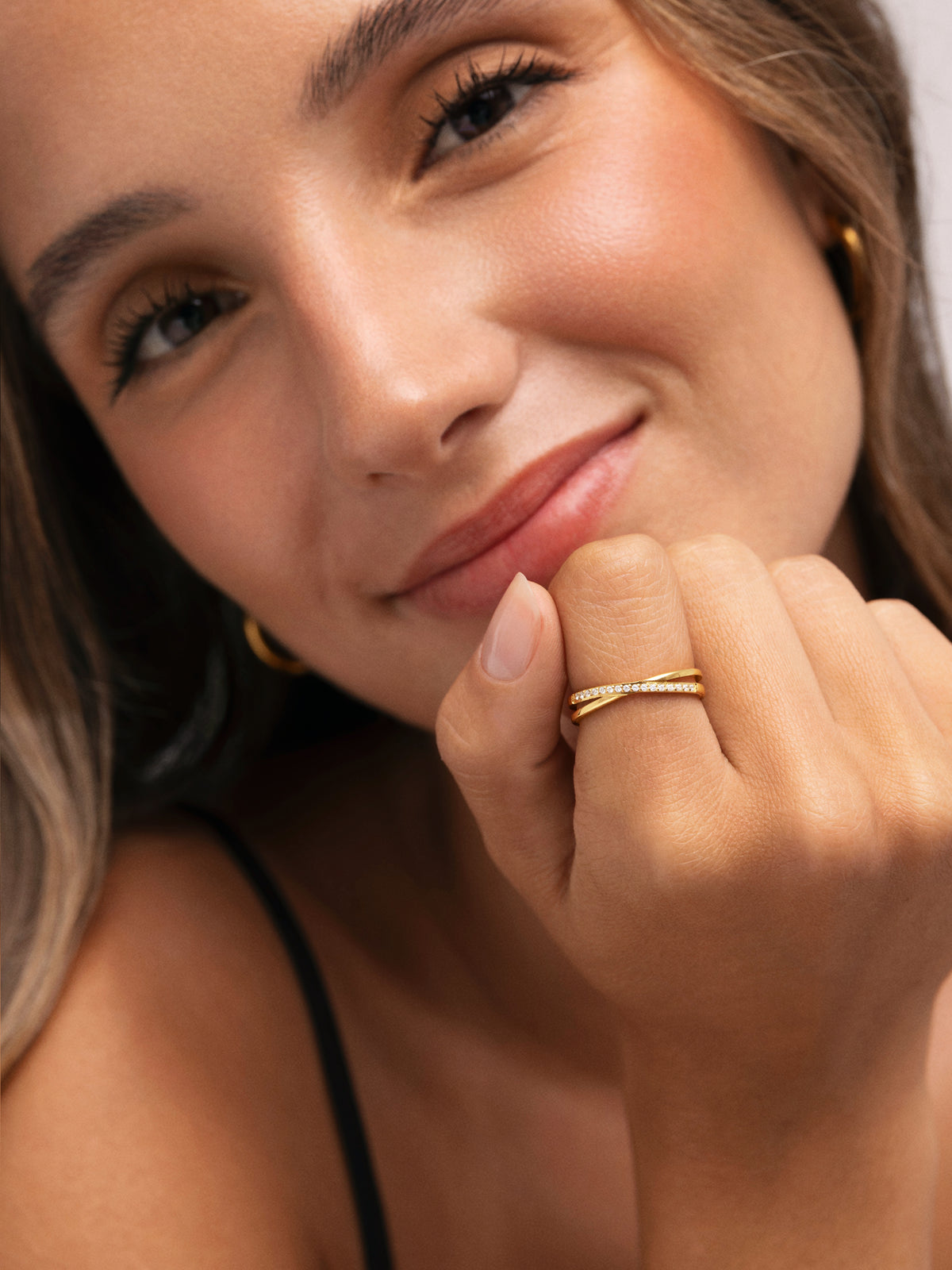 Ring Doppelt Teresa Sparks Stahl vergoldet - puesto en modelo