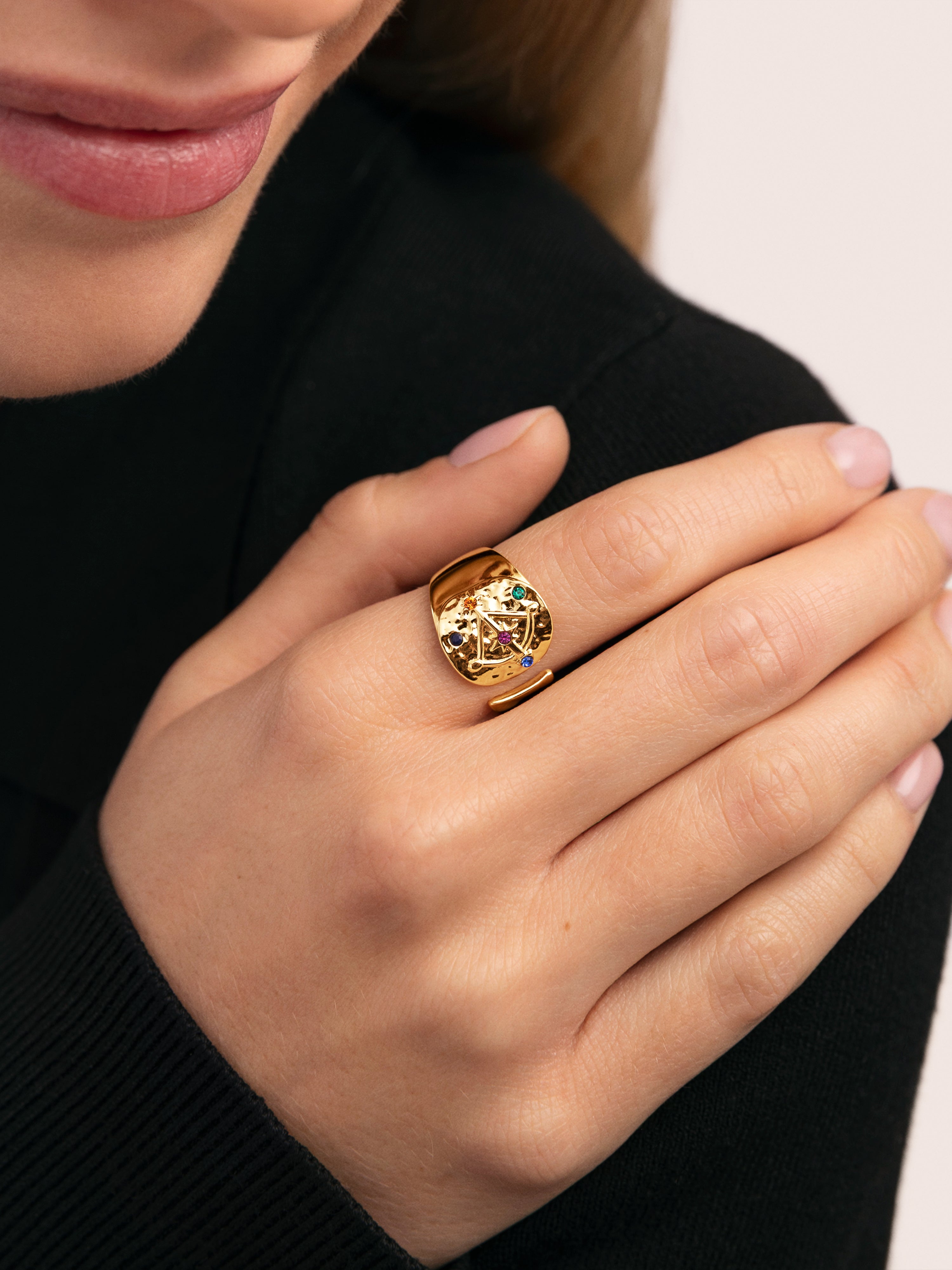 Organic Colors Zodiaco Ring, vergoldet