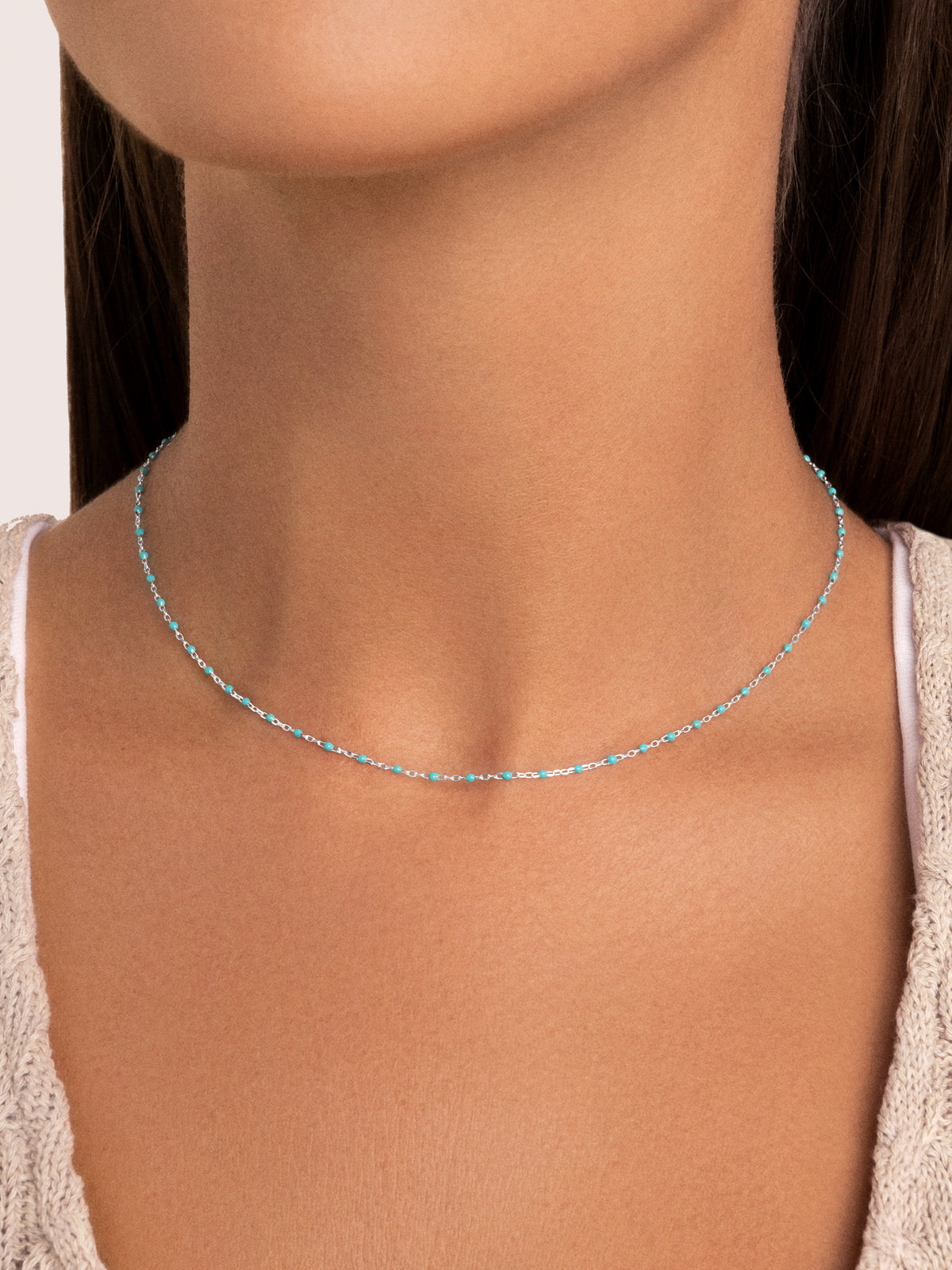 Colar Dots Turquoise Enamel Aço - puesto en modelo