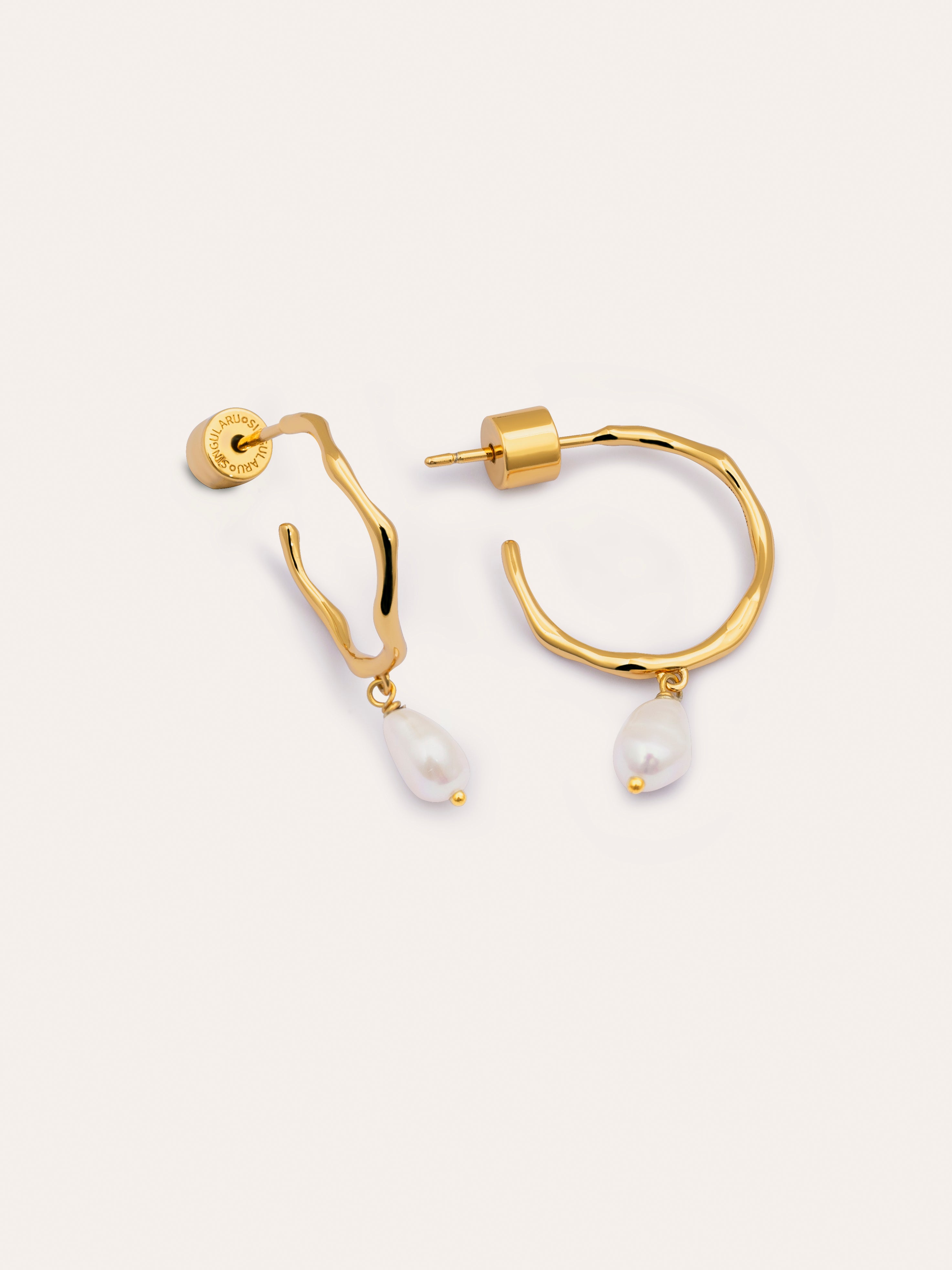 Orecchini In Oro 18kt Con Perle E Diamanti, Mikiko. Collezione MIKIKO Codice Mo1391o4fabi075 Orecchini In Oro 18kt Con Perle E Diamanti, Mikiko. Collezione MIKIKO Codice Mo1391o4fabi075