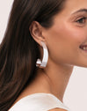 Pendientes Long Caracola Acero - puesto en modelo