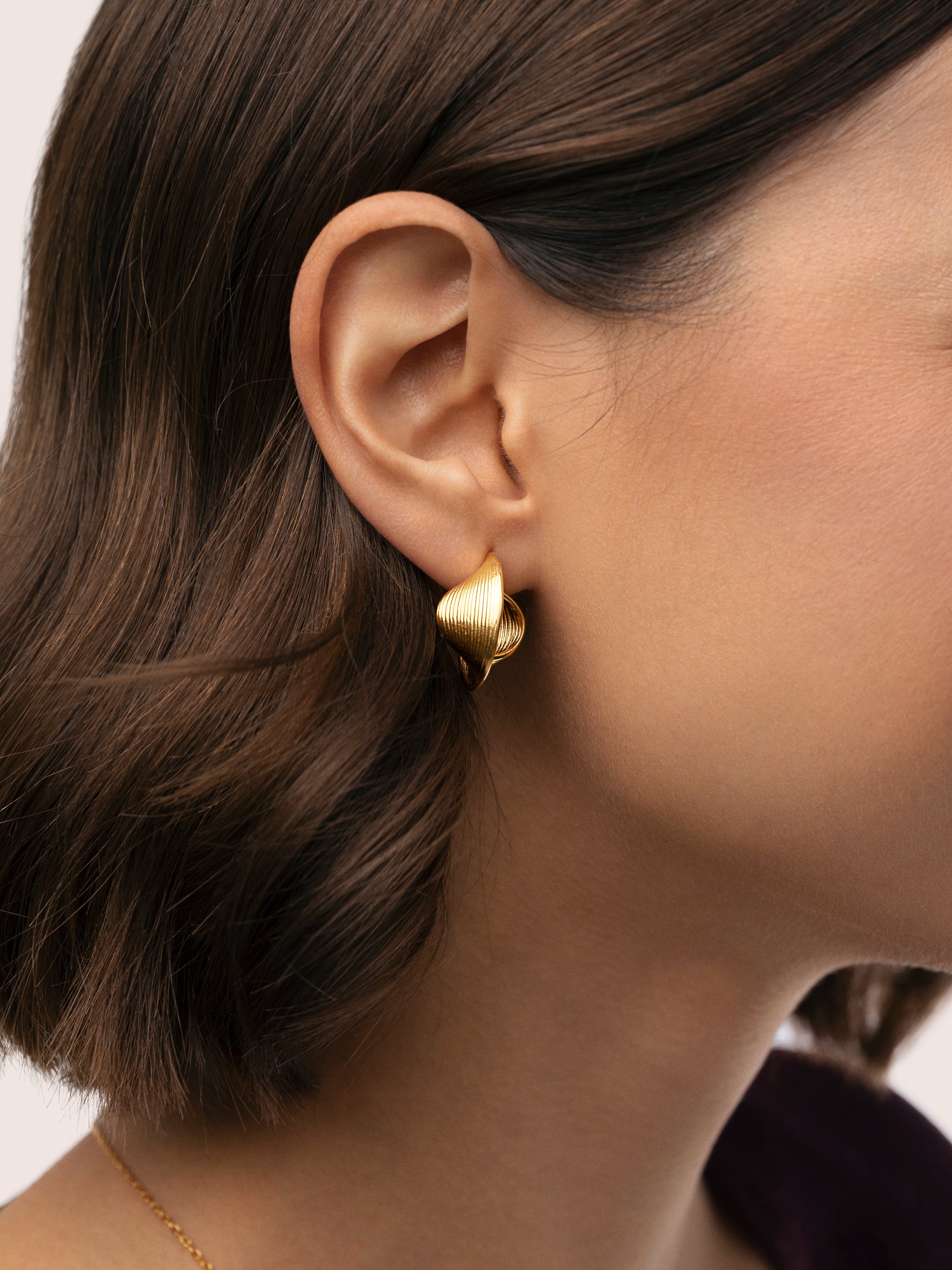 Mini Inifity Ohrringe, Edelstahl vergoldet