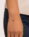 Armband Cascade Colors vergoldet - puesto en modelo