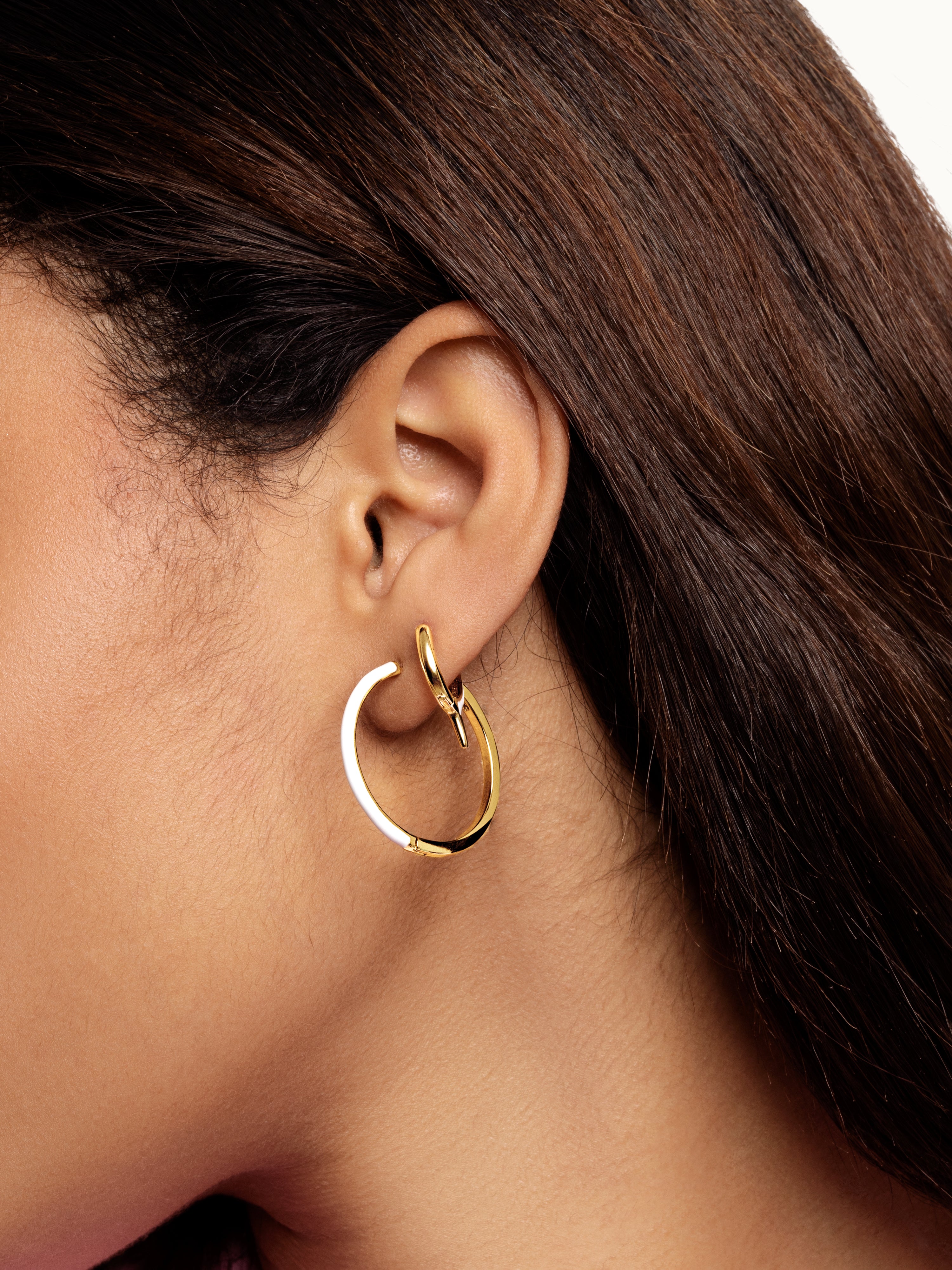 Pendientes Aro L White Enamel Baño Oro
