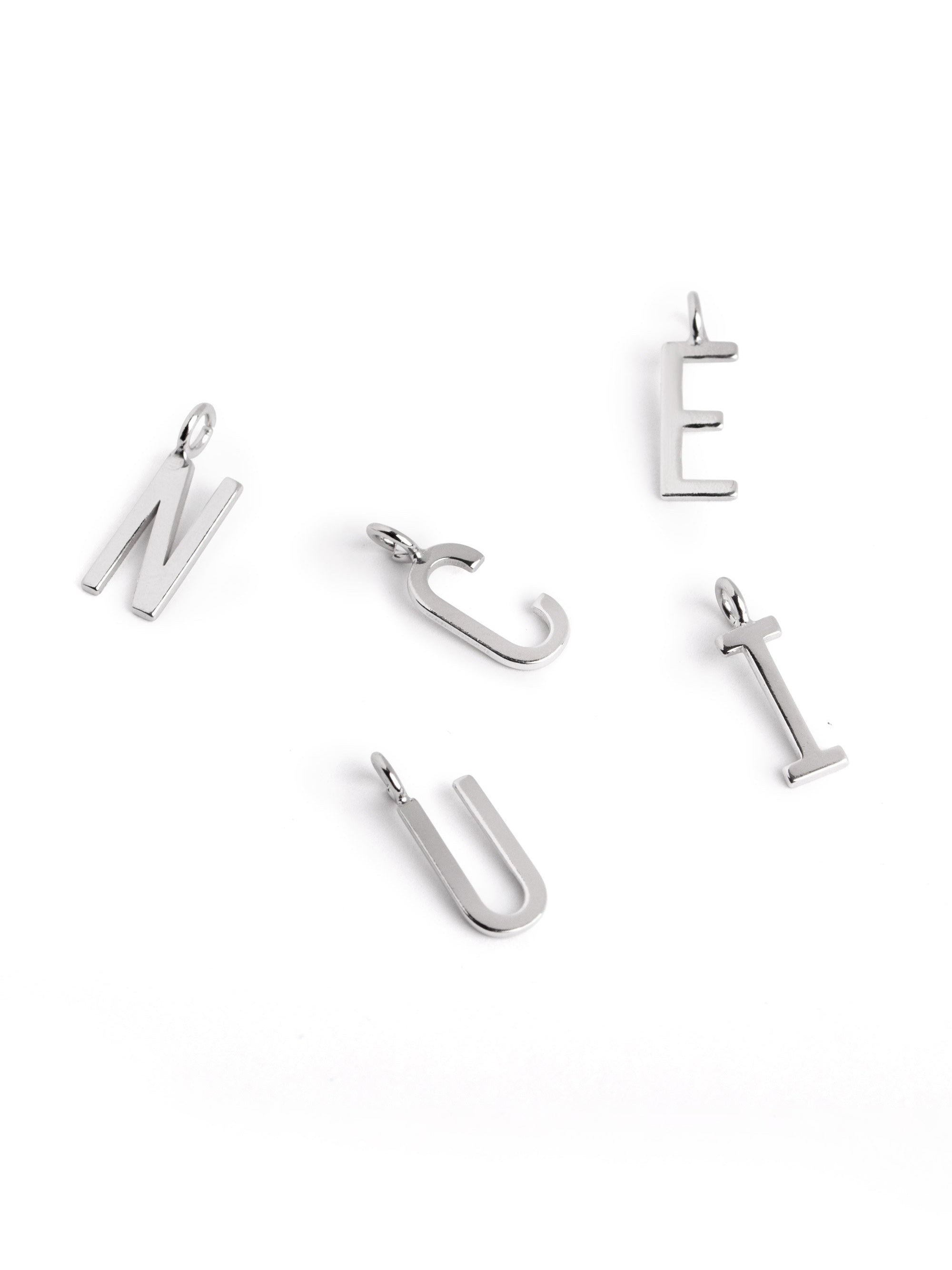 Inicial Collar Personalizado Letters & Plata